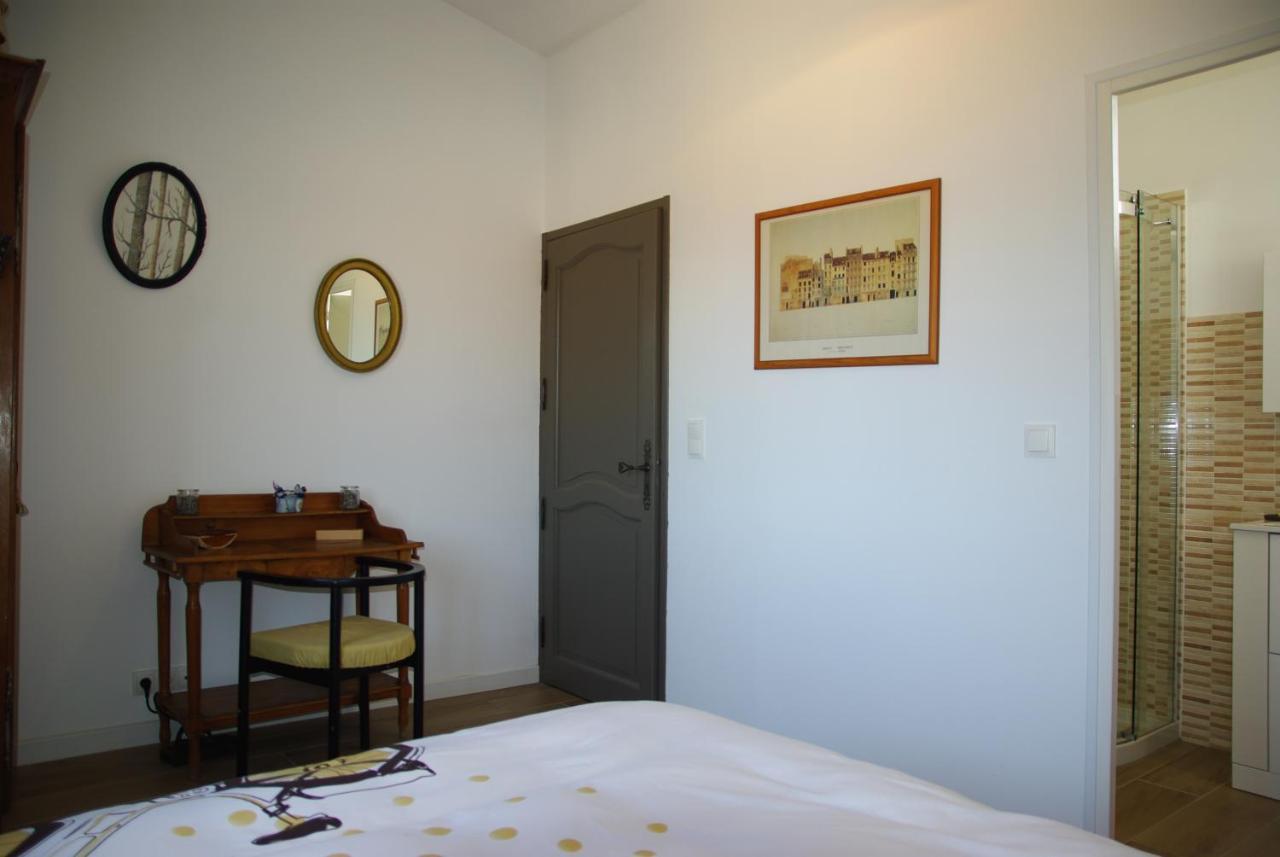 Saint-Maximin Les Coronilles Bed & Breakfast エクステリア 写真